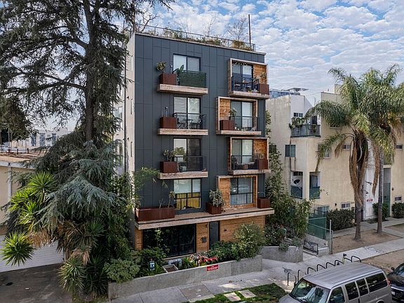 4th image of 5842 Carlton Way APT 403C