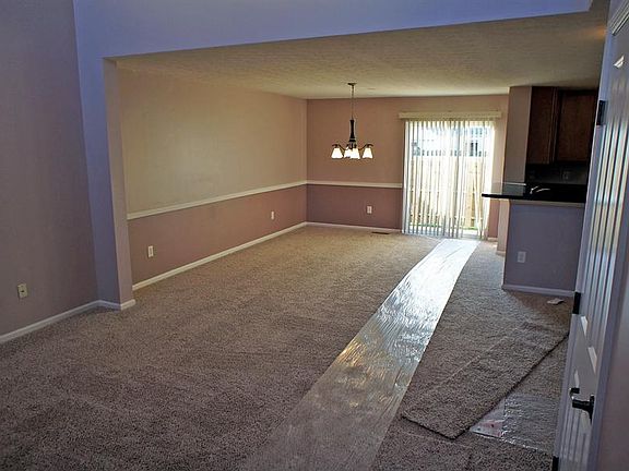 2nd image of 1081 Green Knoll Dr