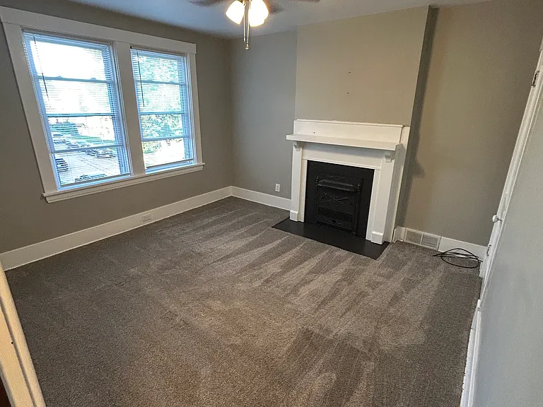 1425 Lasalle Ave #2 — Photo 7