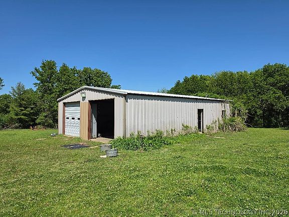 3rd image of 100080 N 3610th Rd