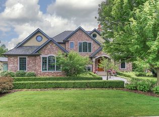 975 W Kenilworth Ave, Palatine, IL 60067