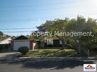 1170 Rosalia Dr, Novato, CA 94945