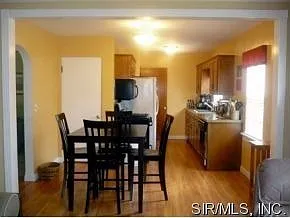 510 Roanoke Dr photo 1