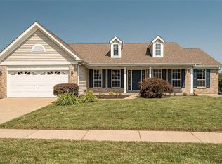3713 Av De Paris Dr, Florissant, MO