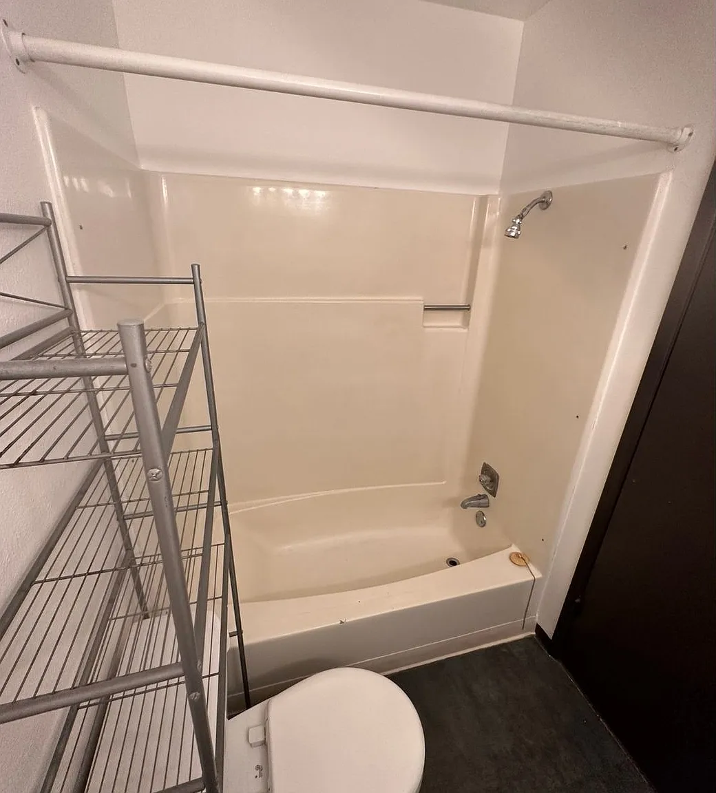 2 bed, 945 sqft, $1,250 — Photo 2