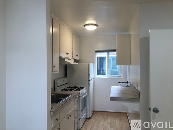5th image of 1520 W Carson St Studio 124