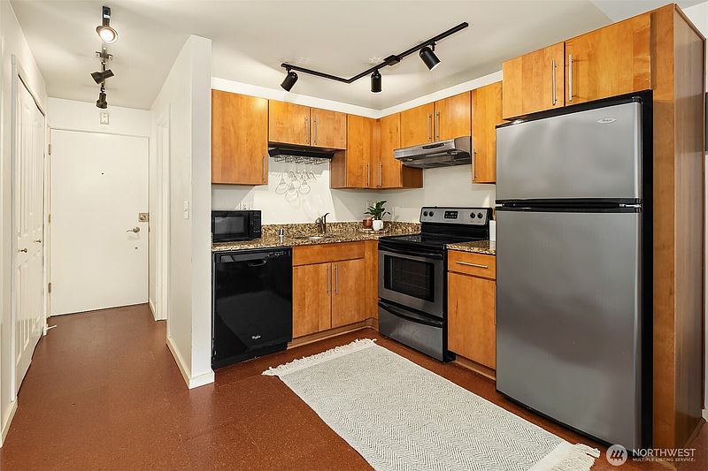 2nd image of 1707 Boylston Avenue #206