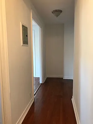 Rented by Mann Maurice A | media 16