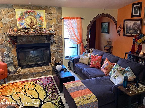 4th image of 8218 Earlshire Ln