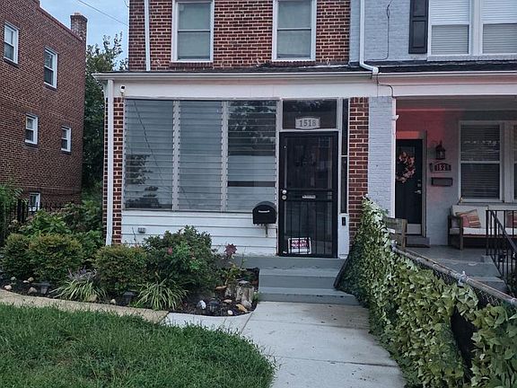 3rd image of 1518 Fort Davis Pl SE