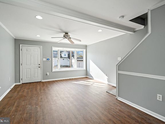 5th image of 537 Dalmas Ave