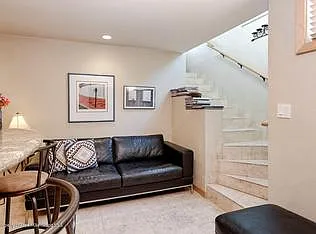 333 W Main St #B — Photo 1