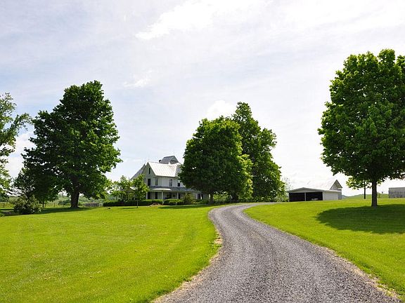 3rd image of 53 Hillcrest Ln