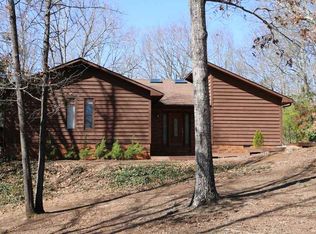 737 Alpine Dr, Seneca, SC 29672