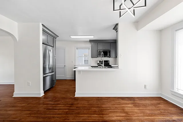 2647 Drayton Dr — Photo 11