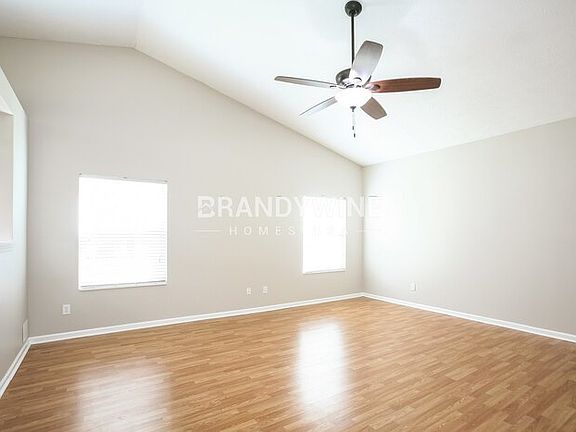 3rd image of 3236 Weller Dr