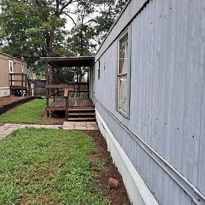 2000 S Burleson Blvd — Photo 9