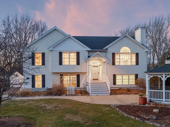 88 Ferry Rd, Salisbury, MA 01952