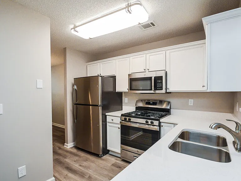 35 Fieldview Ln — Photo 9