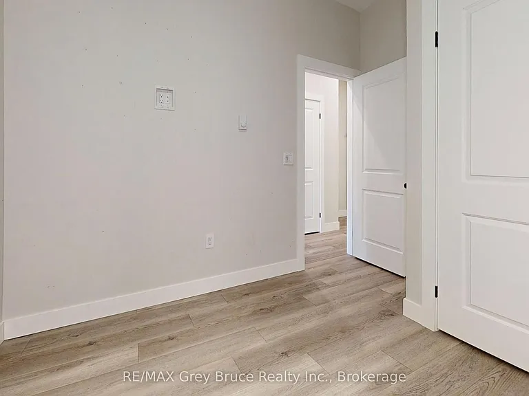 39 1st Ave S #9 — Photo 4