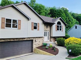 182 Hague Ln, Uniontown, PA