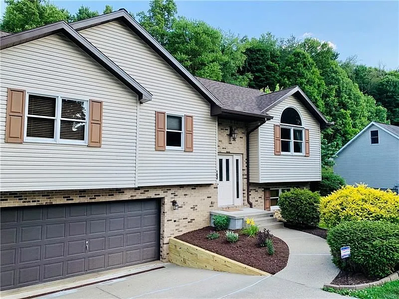 182 Hague Ln photo 1