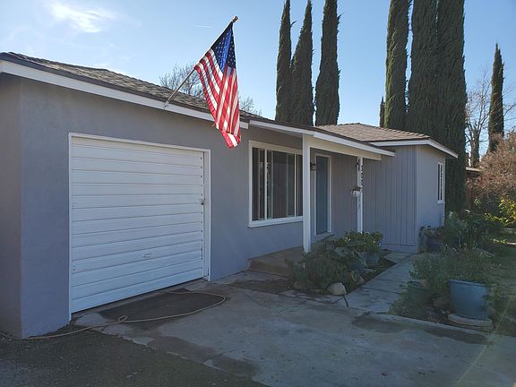 4th image of 3001 E College Ave