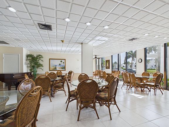 5th image of 336 GOLFVIEW Road #1017