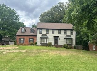 1915 Hidden Oaks Dr, Germantown, TN 38138
