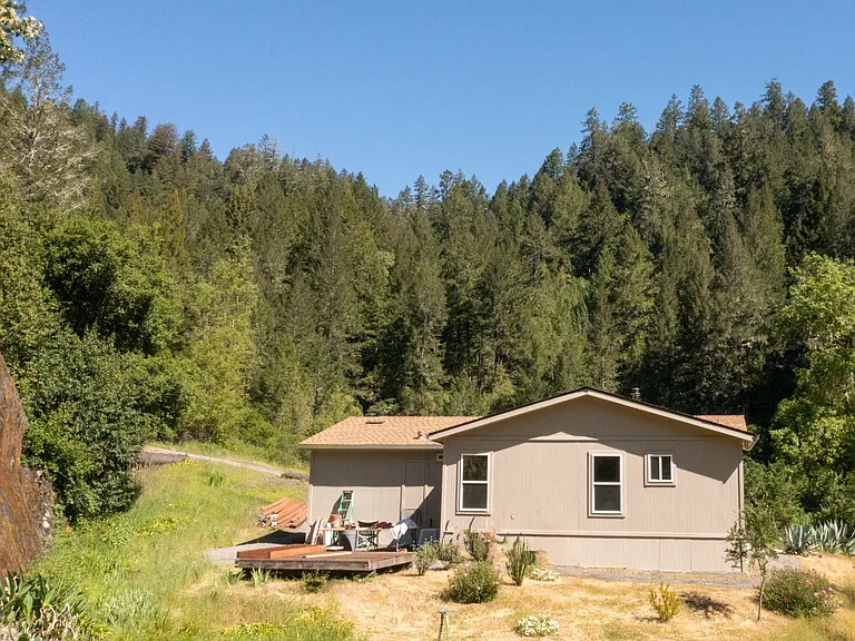 Kramer Rd — Photo 23