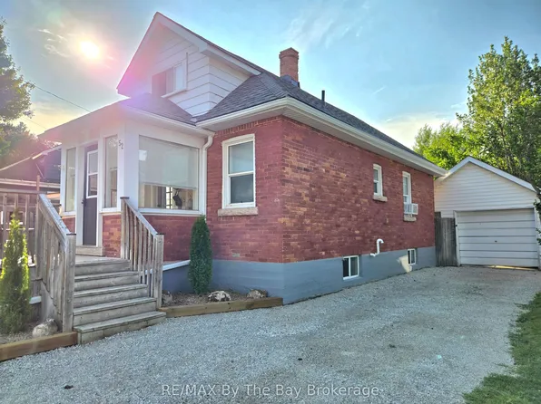 52 Berry St, Meaford, ON N4L 1V3