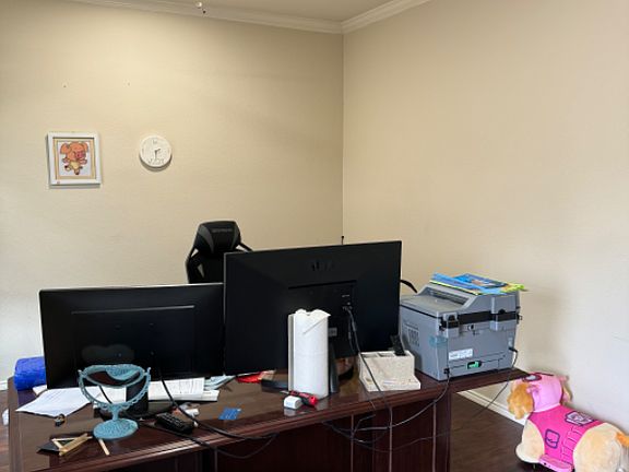 Office. Executive Desk and Chair included