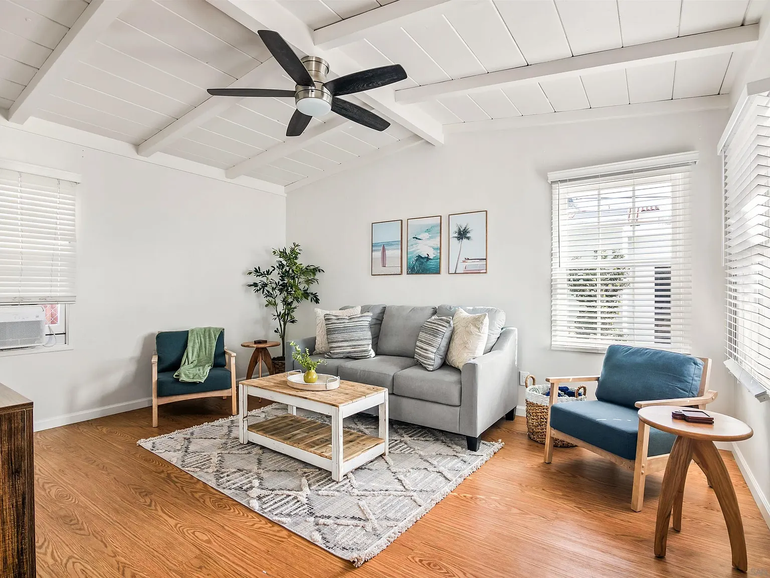 1 bed, 1.0 bath, 584 sqft, $5,900 — Photo 1