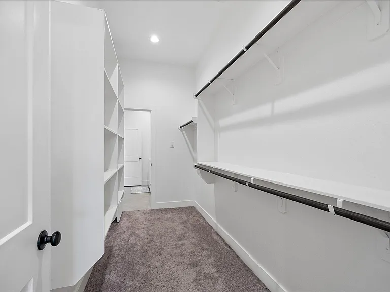 9702 Soto St — Photo 16