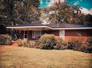 213 Stapleford Ln, Cleveland, GA 30528