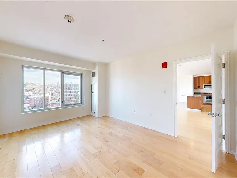 100 Exchange St #1405 — Photo 12