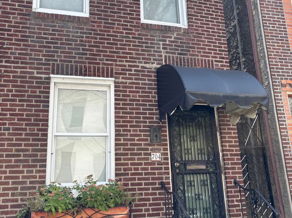 704 Ellsworth St