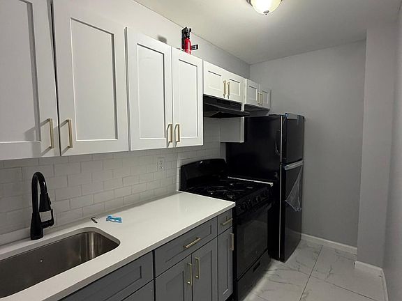 3rd image of 270 Montclair Ave #G1