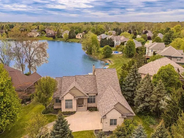 4324 Lohr Rd, Ann Arbor, MI 48108