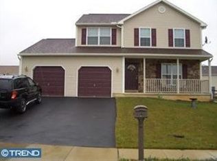 8 Oswego Ln, Reading, PA 19605
