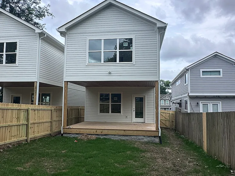 615 Waco Dr — Photo 4