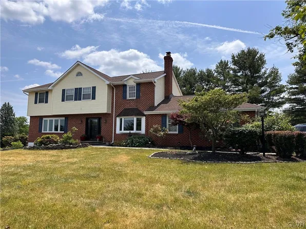 5776 Blue Grass Trl, Coopersburg, PA 18036