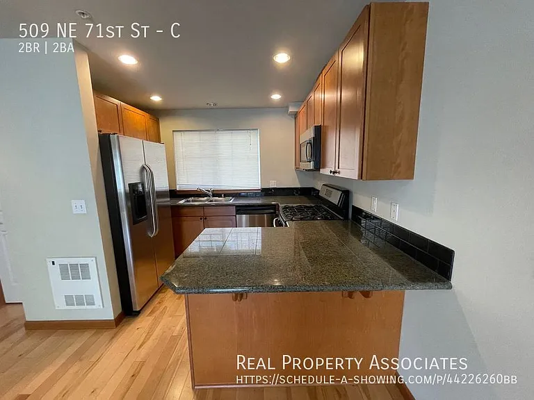 509 NE 71st St #C — Photo 5