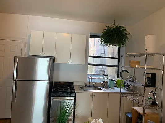 Rented by Brown Harris Stevens | media 16