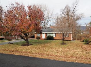 2644 Lindenwood Dr, Vinton, VA 24179