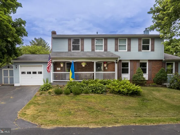 900 Cantle Ln, Great Falls, VA 22066