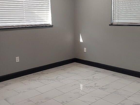 5th image of 318 E Cloud Ave