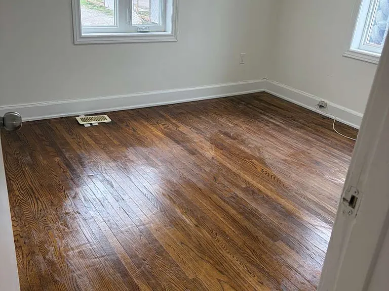 206 Lindsay St S #UPPER — Photo 11