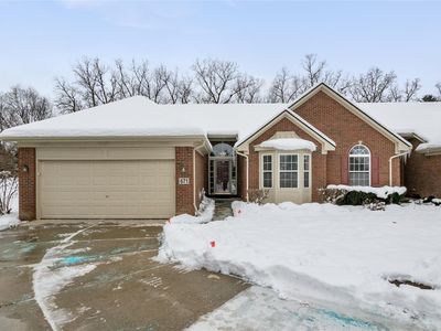 671 Woodhaven Dr, Walled Lake, MI, 48390