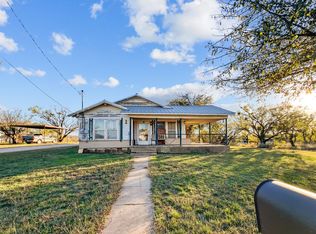 201 E 7th St, Breckenridge, TX 76424